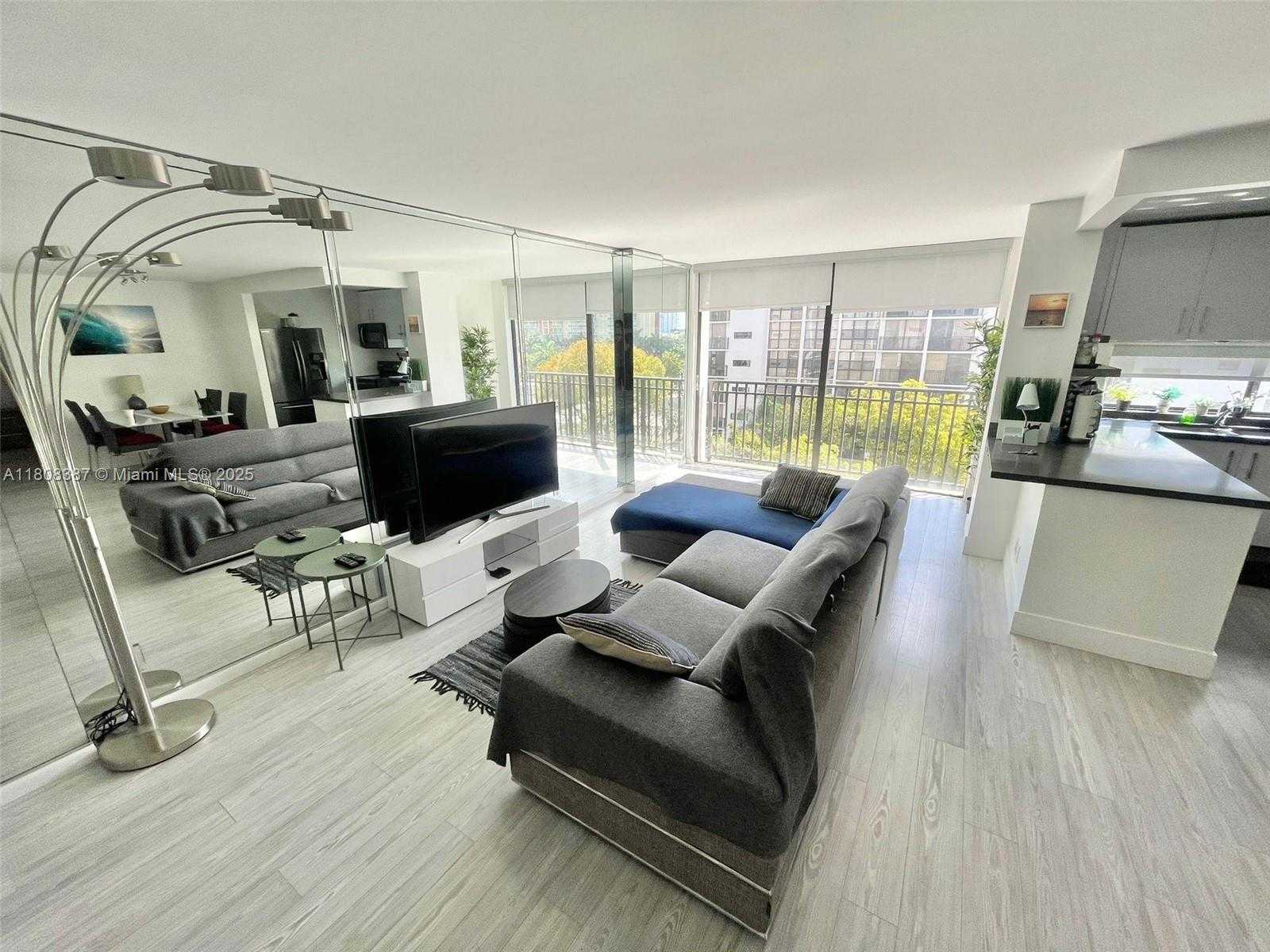 Small Image of 17021 NORTH BAY RD #721, Sunny Isles Beach Number 9