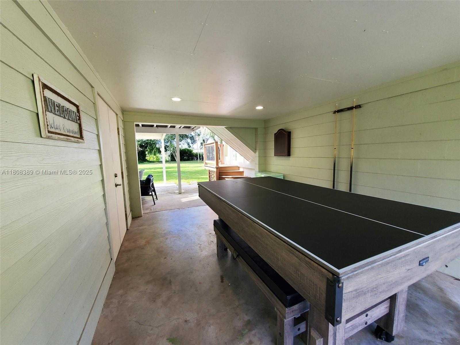 Small Image of 671 LIVE OAK LN, La Belle Number 43