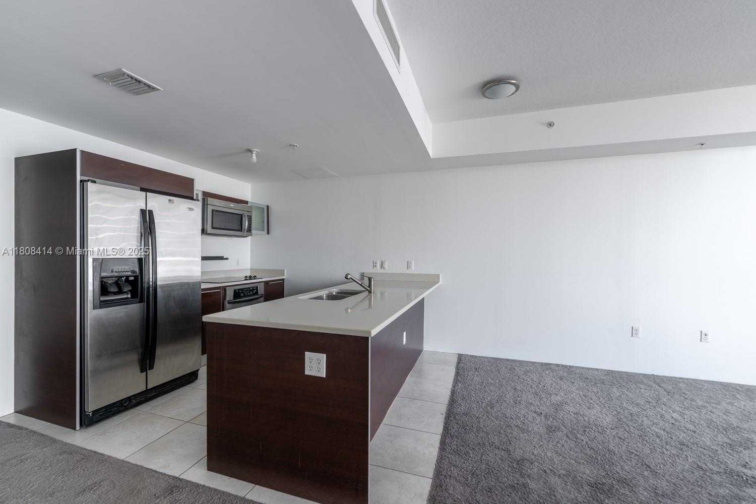 Small Image of 1900 NORTH BAYSHORE DR #3809, Miami Number 9