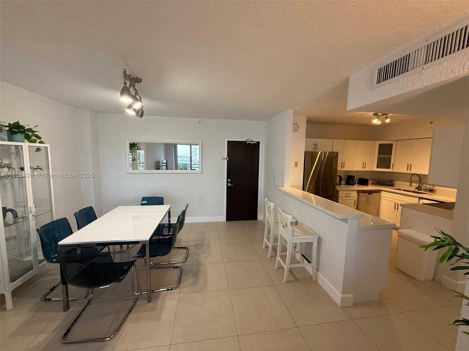 Small Image of 1500 BAY RD #1534S, Miami Beach Number 6