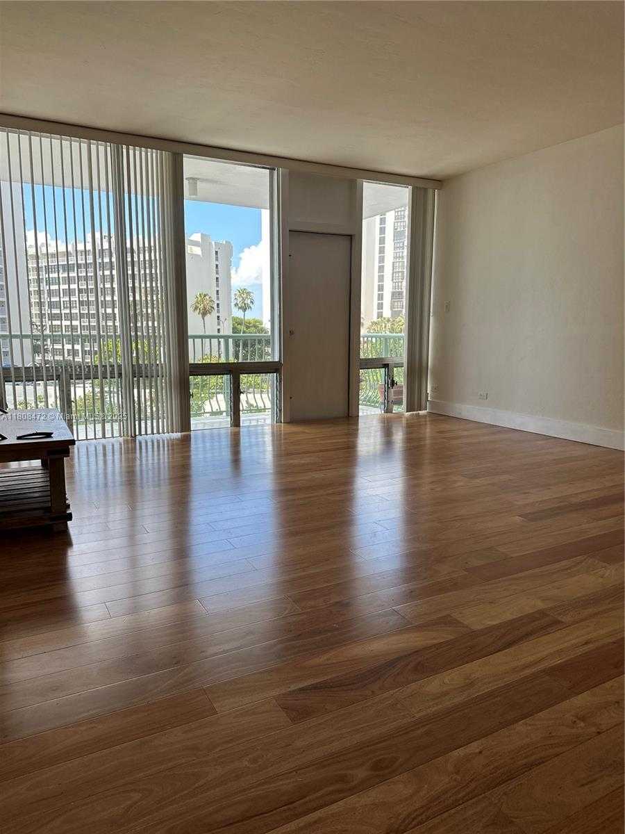 Small Image of 1408 BRICKELL BAY DR #401, Miami Number 12