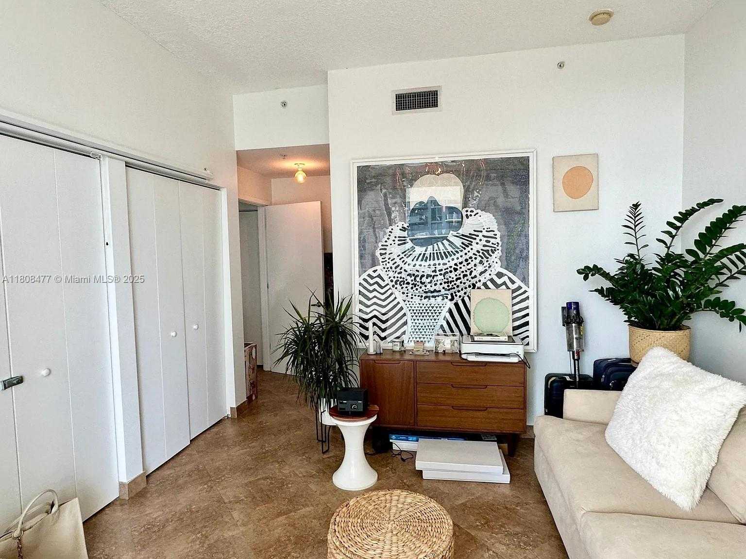 Small Image of 3470 EAST COAST AVE #H1805, Miami Number 14