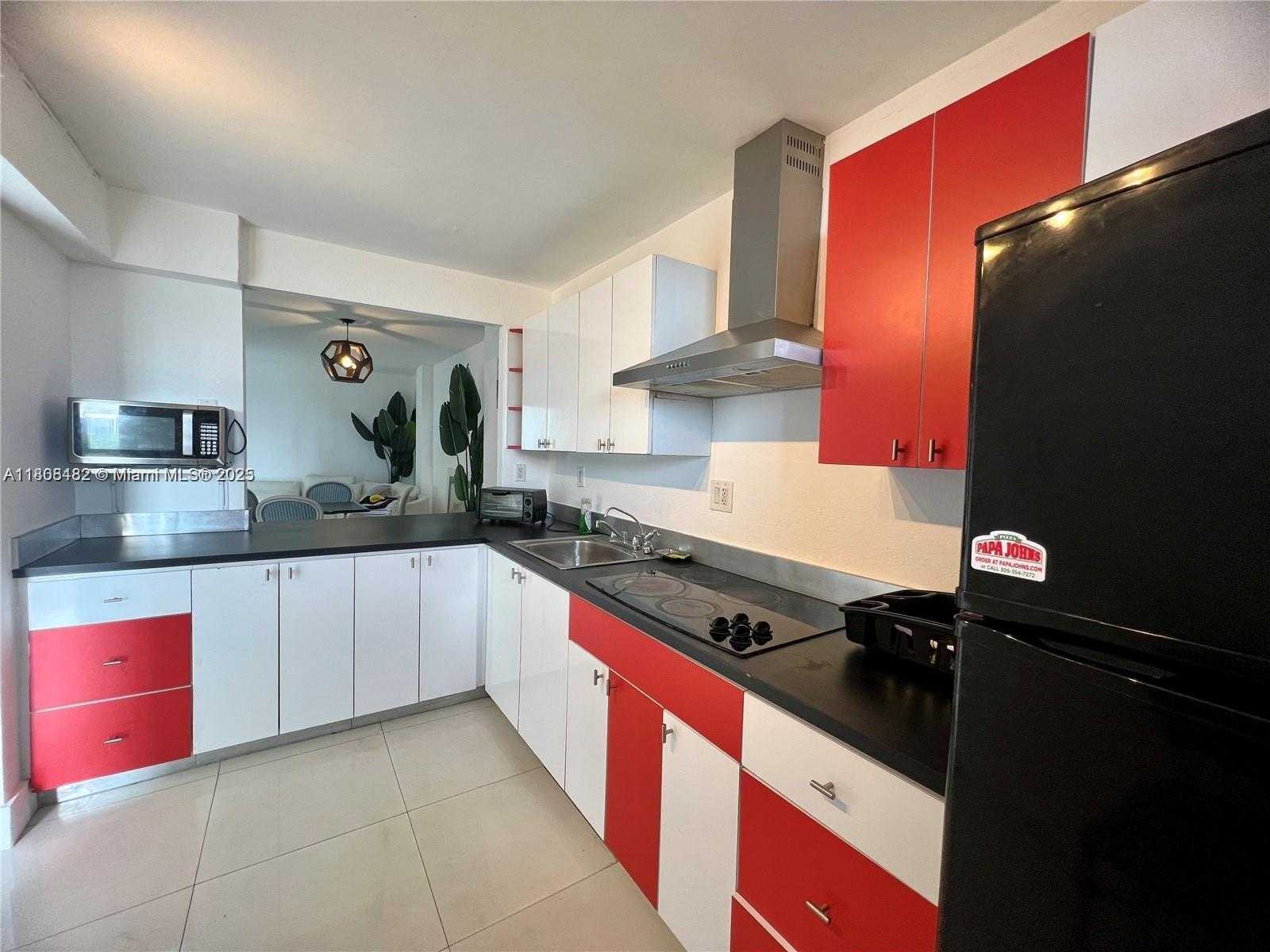 Small Image of 2903 NORTH MIAMI BEACH BLVD #906, North Miami Beach Number 2
