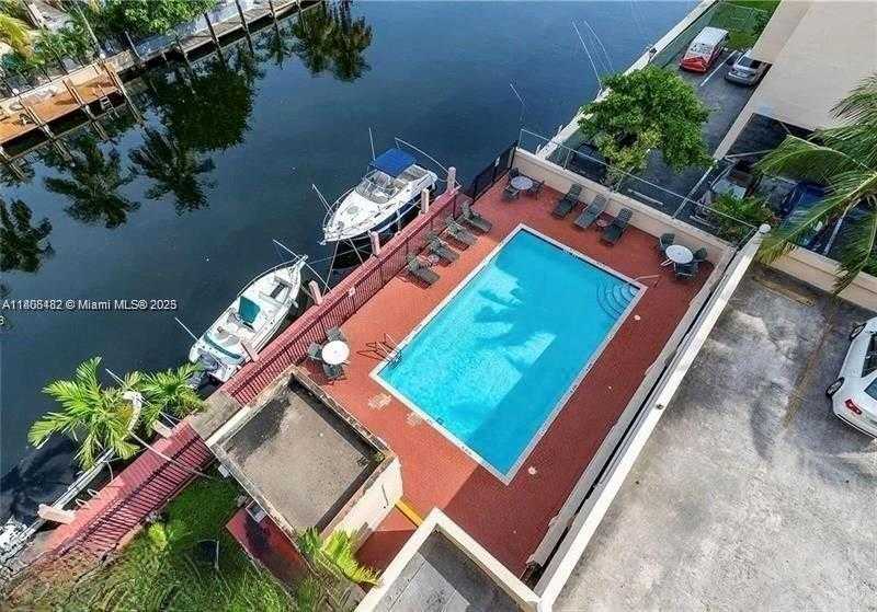 Small Image of 2903 NORTH MIAMI BEACH BLVD #906, North Miami Beach Number 8