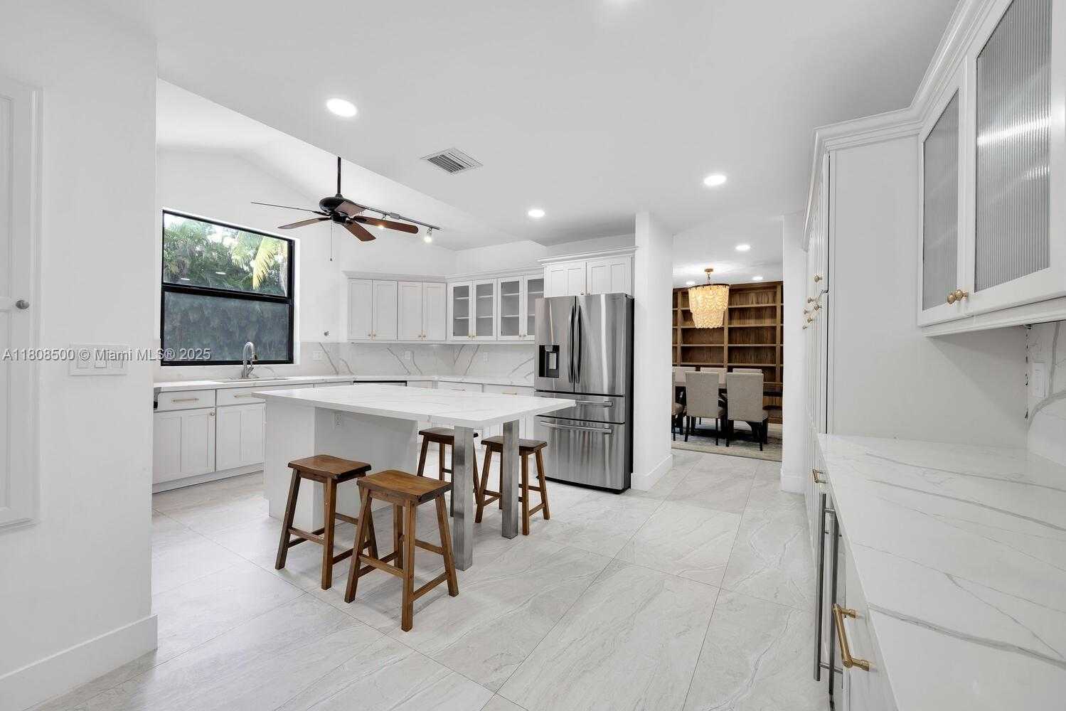 Small Image of 6860 SOUTH WEST 99TH TER, Pinecrest Number 12