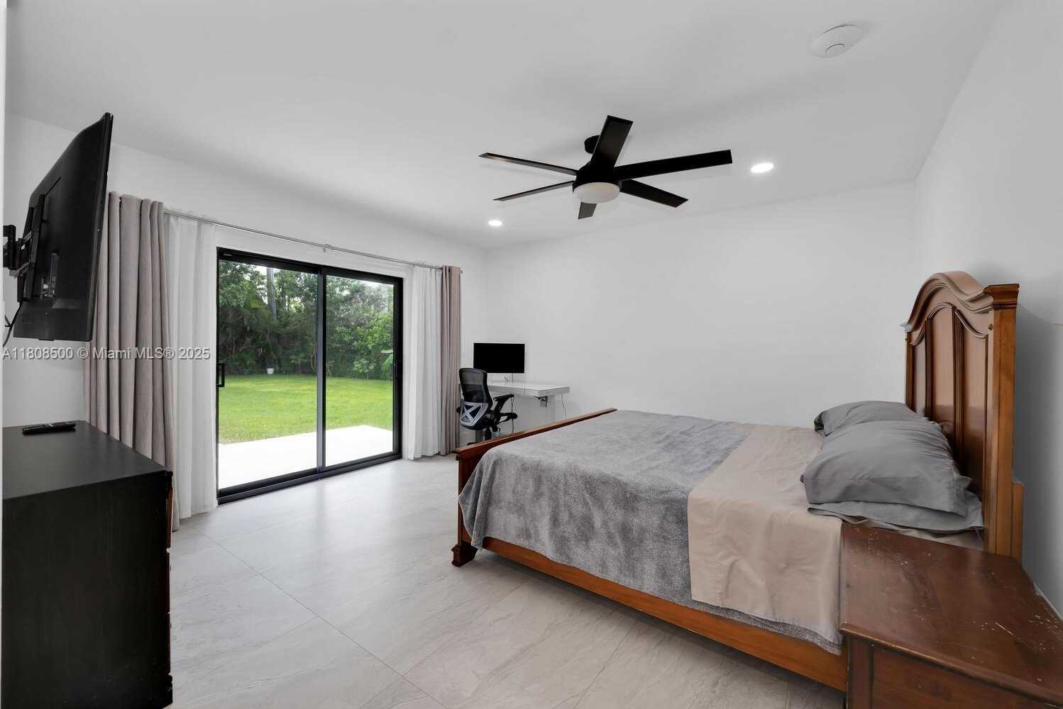 Small Image of 6860 SOUTH WEST 99TH TER, Pinecrest Number 20