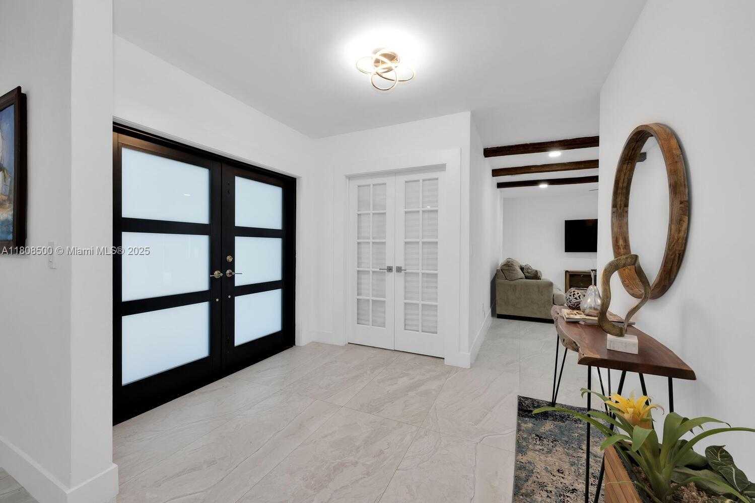 Small Image of 6860 SOUTH WEST 99TH TER, Pinecrest Number 3