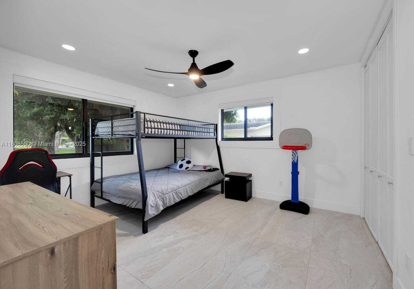 Small Image of 6860 SOUTH WEST 99TH TER, Pinecrest Number 31