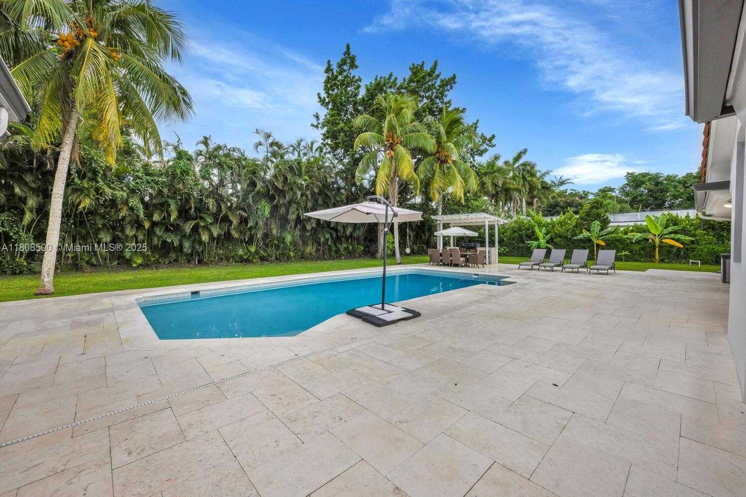 Small Image of 6860 SOUTH WEST 99TH TER, Pinecrest Number 33
