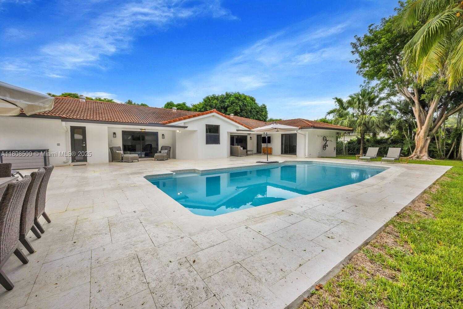 Small Image of 6860 SOUTH WEST 99TH TER, Pinecrest Number 38