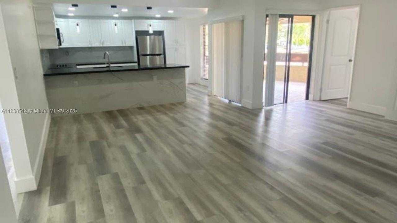 Small Image of 8810 SOUTH WEST 123RD CT #M-210, Miami Number 4