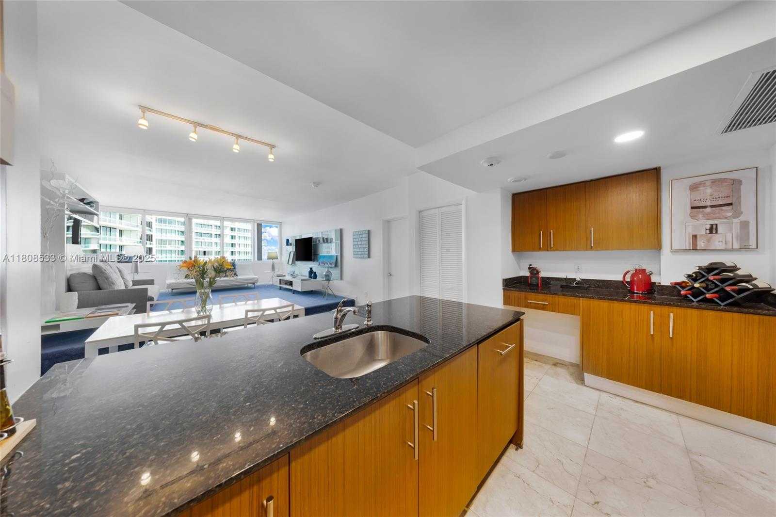 Small Image of 10275 COLLINS AVE #1507, Bal Harbour Number 14