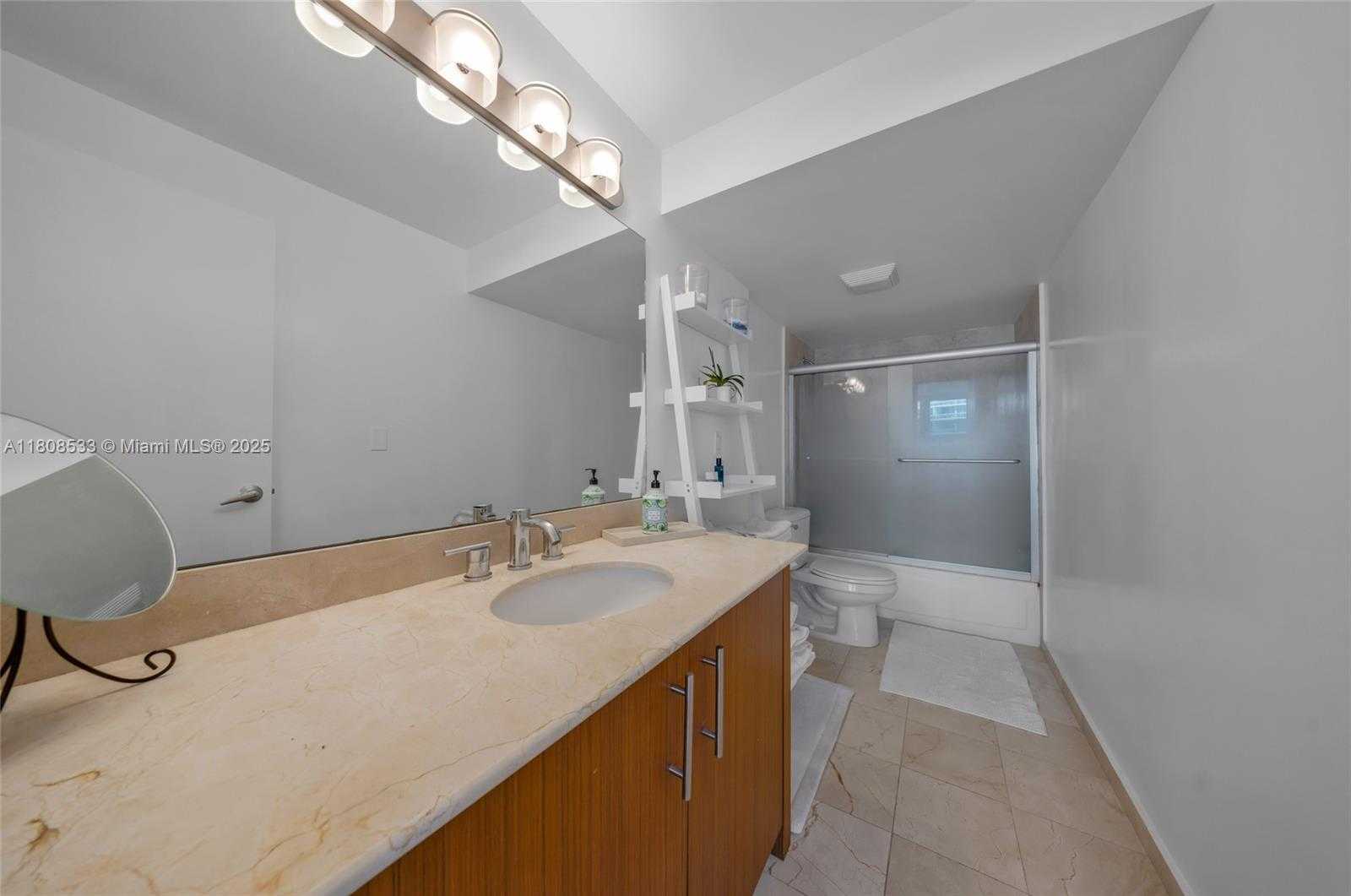 Small Image of 10275 COLLINS AVE #1507, Bal Harbour Number 23