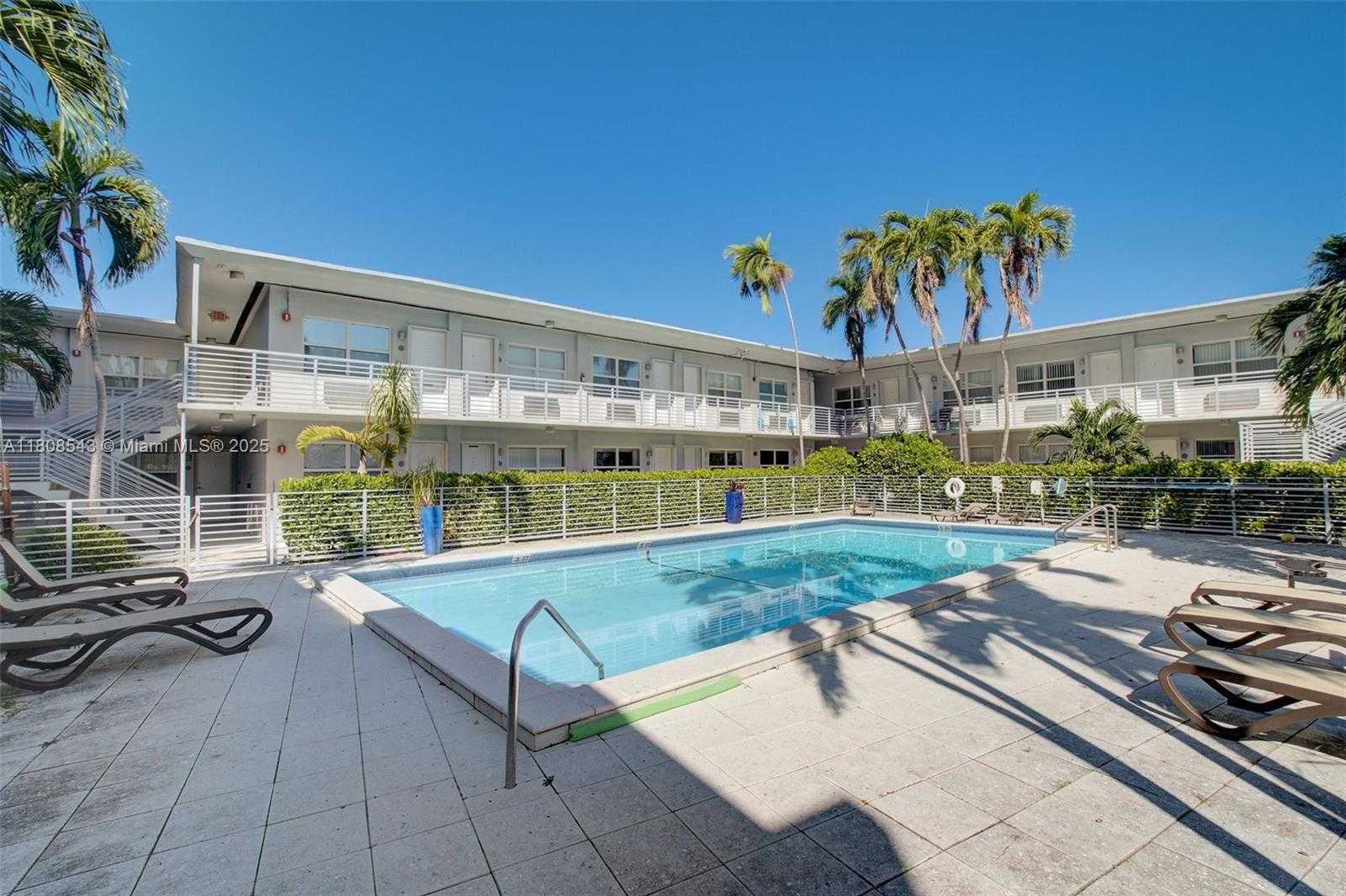 Small Image of 8000 NORTH EAST BAYSHORE CT #212, Miami Number 16