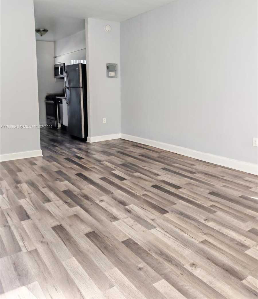 Small Image of 8000 NORTH EAST BAYSHORE CT #212, Miami Number 6
