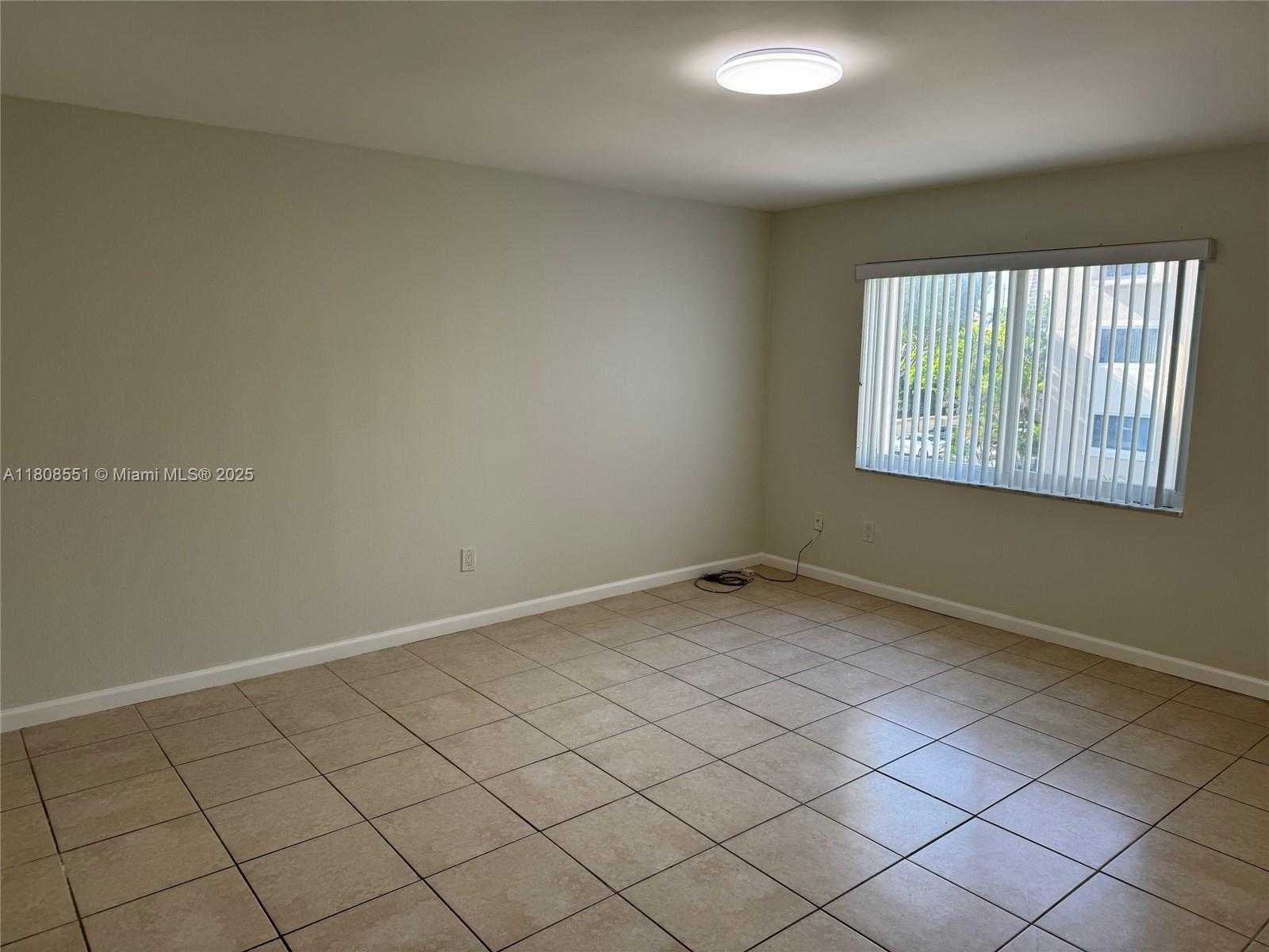 Small Image of 7700 CAMINO REAL #D-311, Miami Number 6