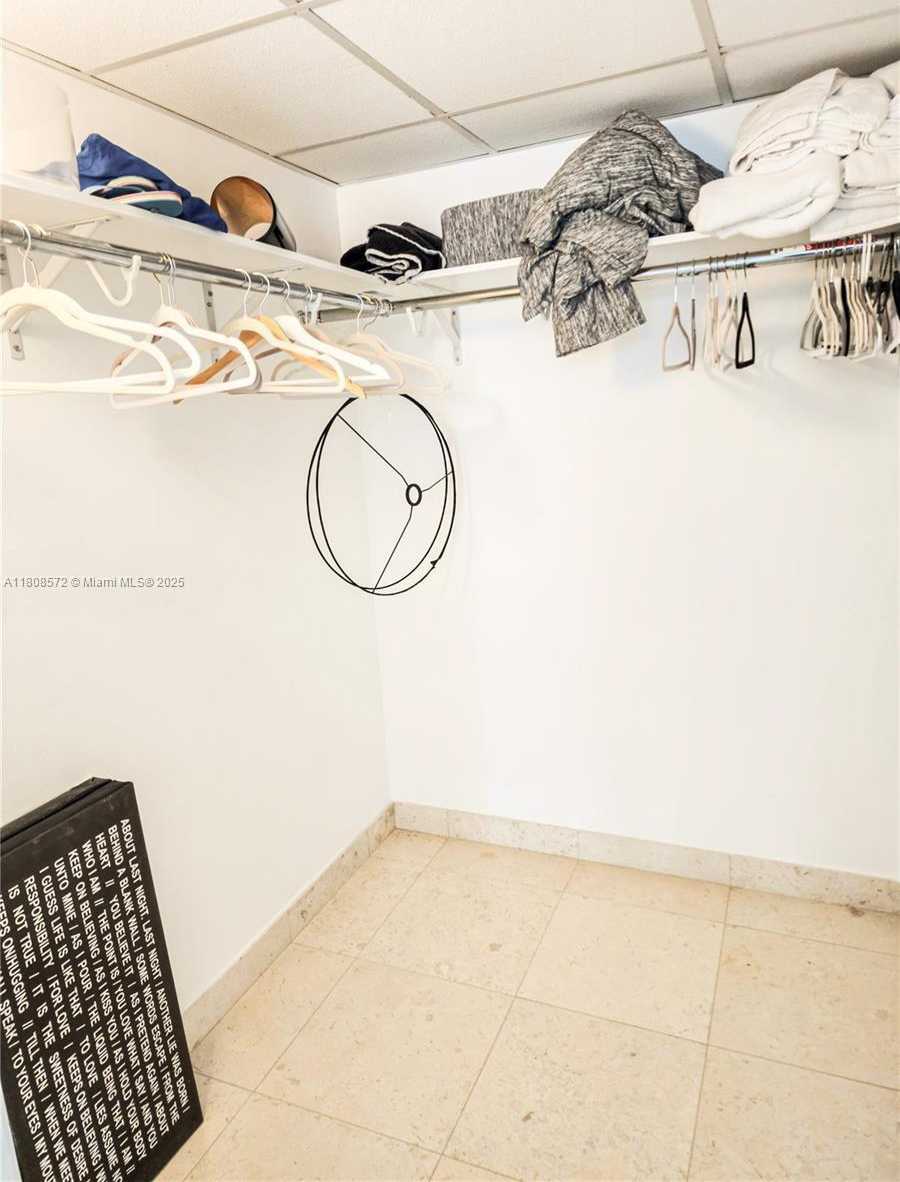 Small Image of 495 BRICKELL AVE #2906, Miami Number 13