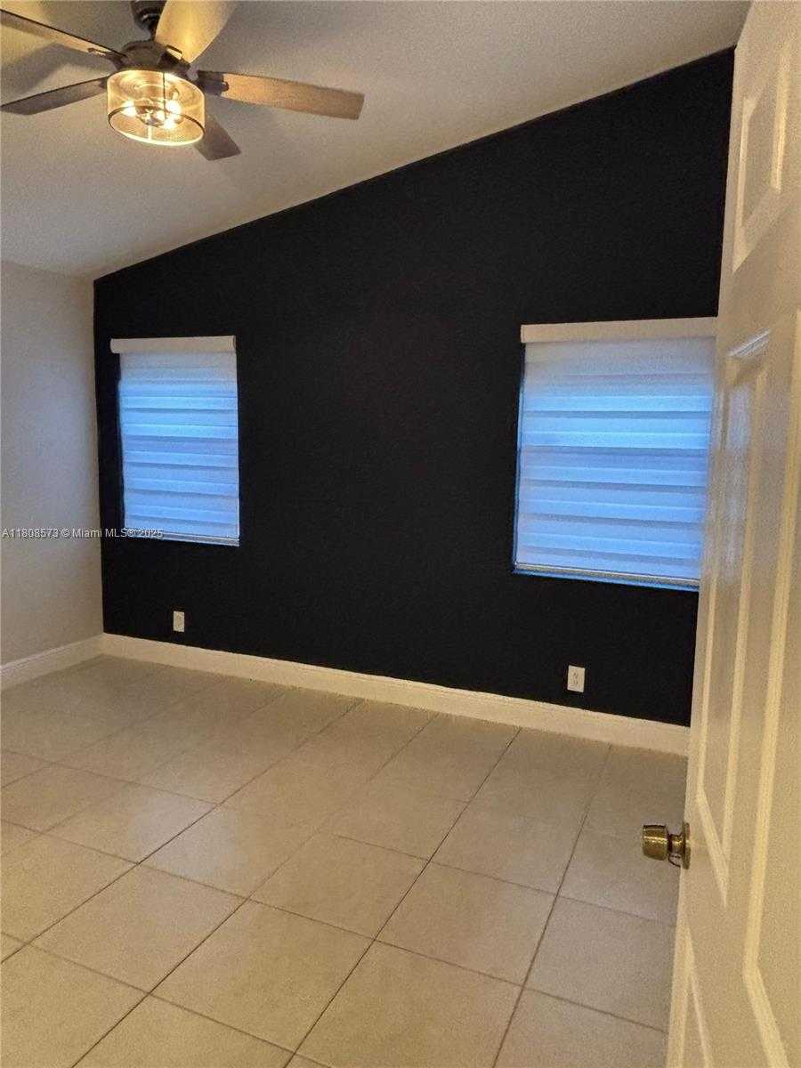 Small Image of 6542 NORTH WEST 171ST ST, Hialeah Number 20