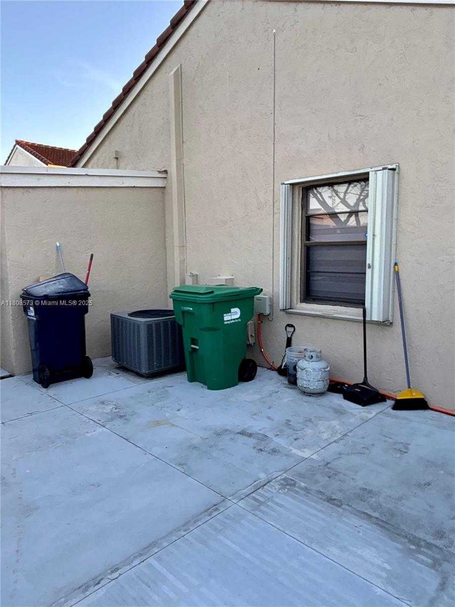 Small Image of 6542 NORTH WEST 171ST ST, Hialeah Number 6