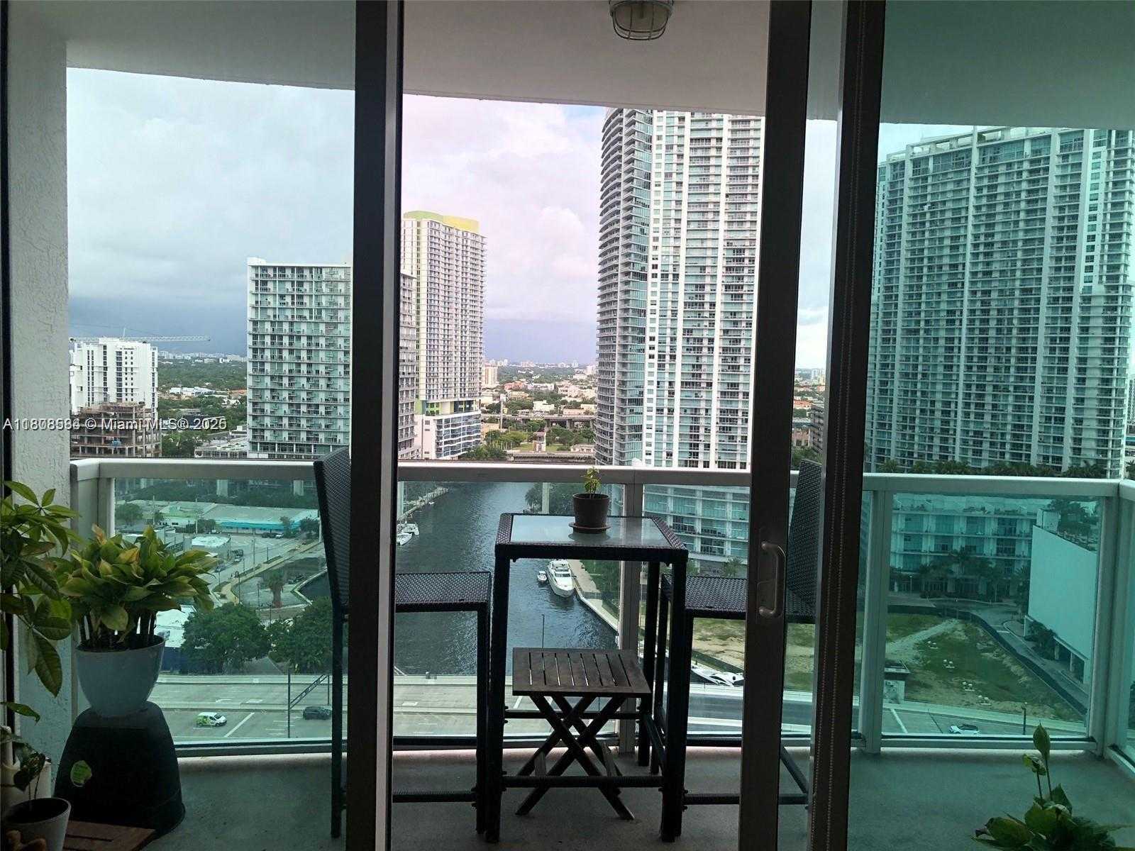 Small Image of 31 SOUTH EAST 5TH ST #2407, Miami Number 5