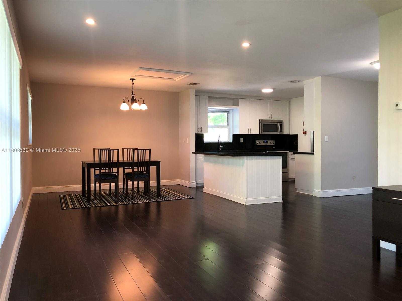 Small Image of 11191 SOUTH WEST 63RD TER, Miami Number 13