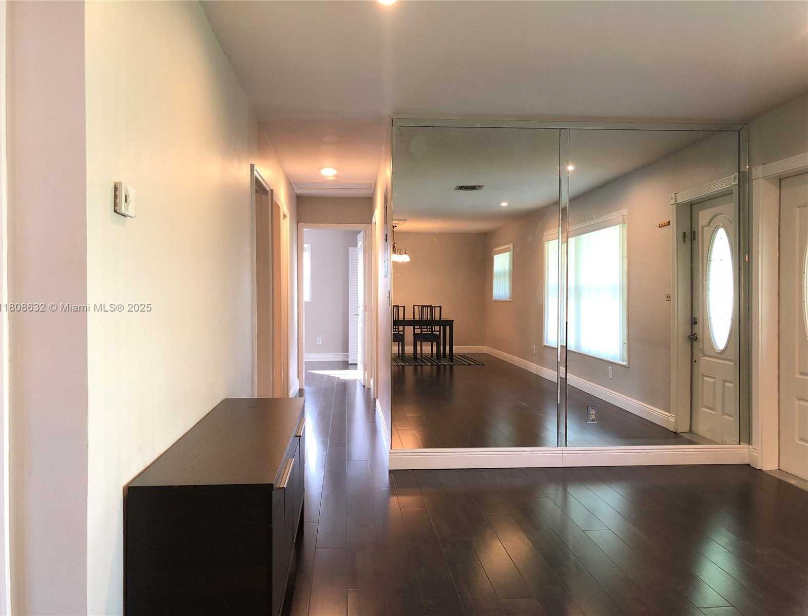Small Image of 11191 SOUTH WEST 63RD TER, Miami Number 16