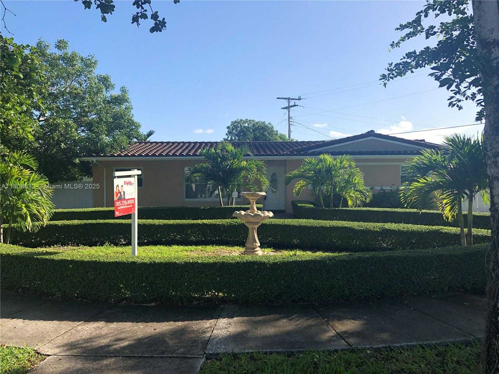 Small Image of 11191 SOUTH WEST 63RD TER, Miami Number 2