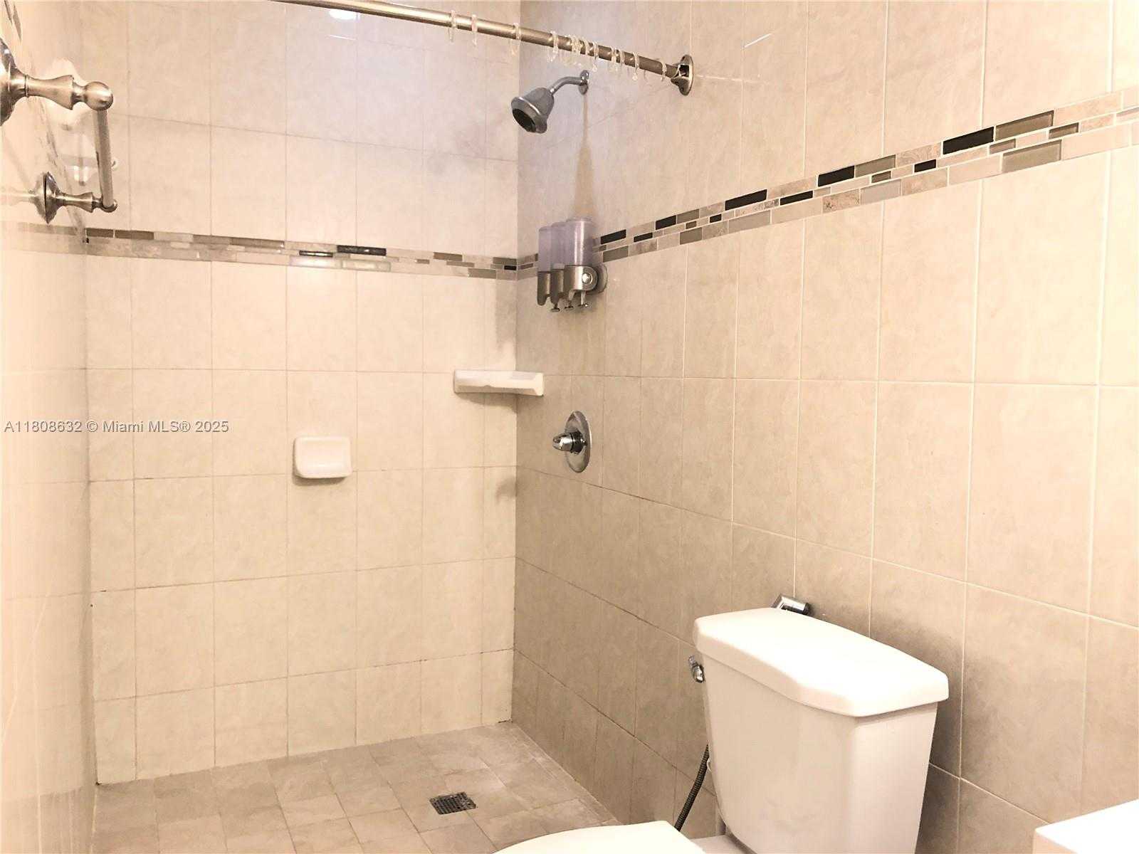 Small Image of 11191 SOUTH WEST 63RD TER, Miami Number 20