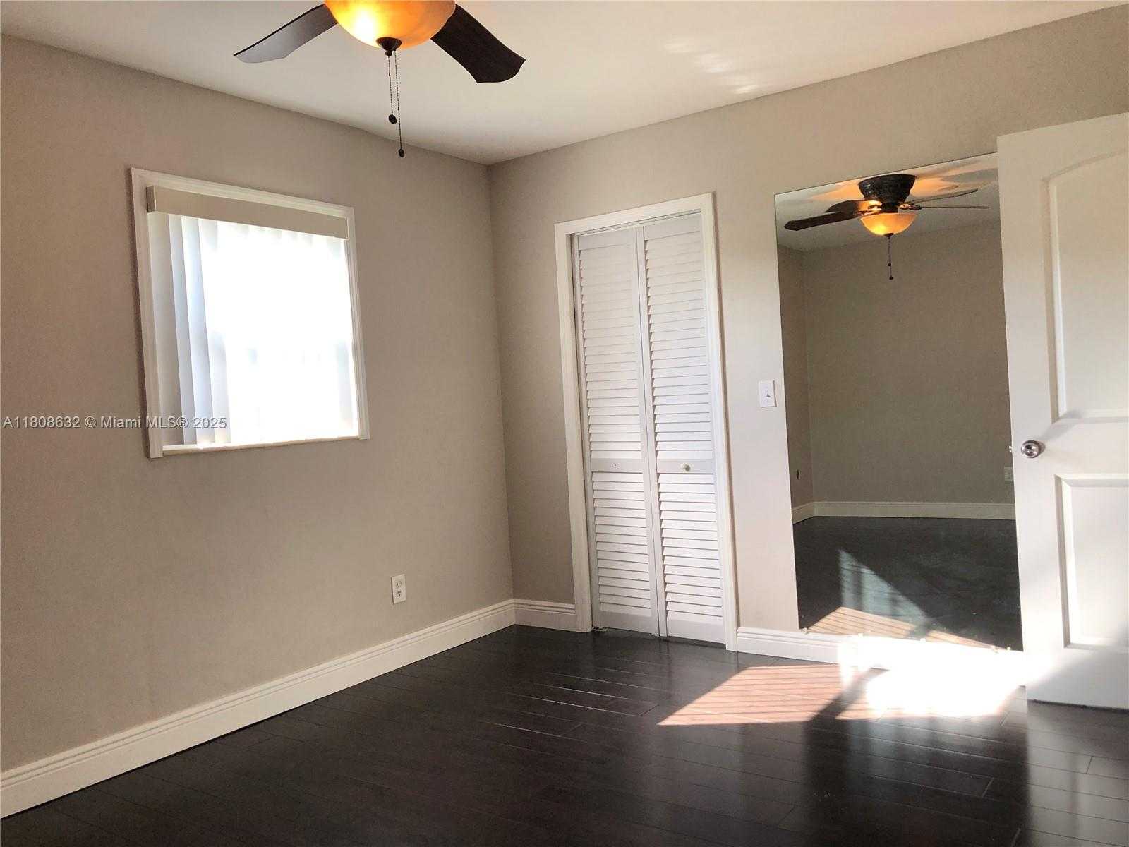 Small Image of 11191 SOUTH WEST 63RD TER, Miami Number 29