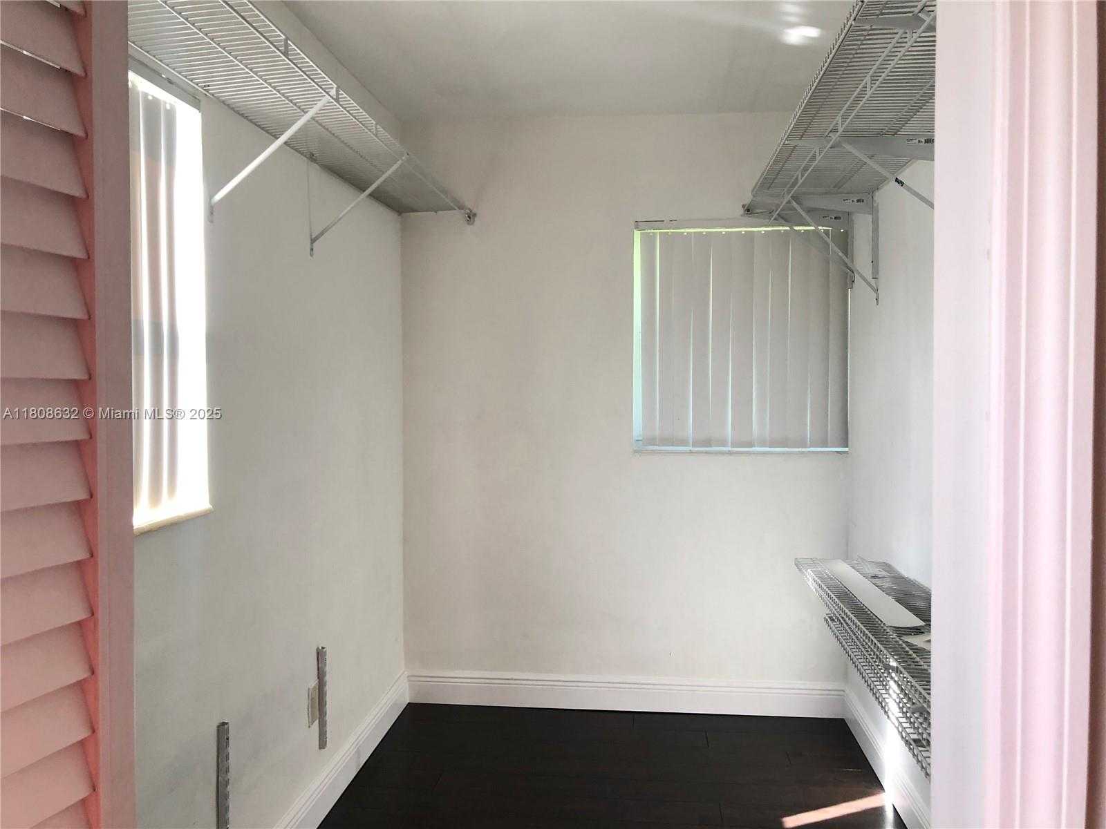 Small Image of 11191 SOUTH WEST 63RD TER, Miami Number 31