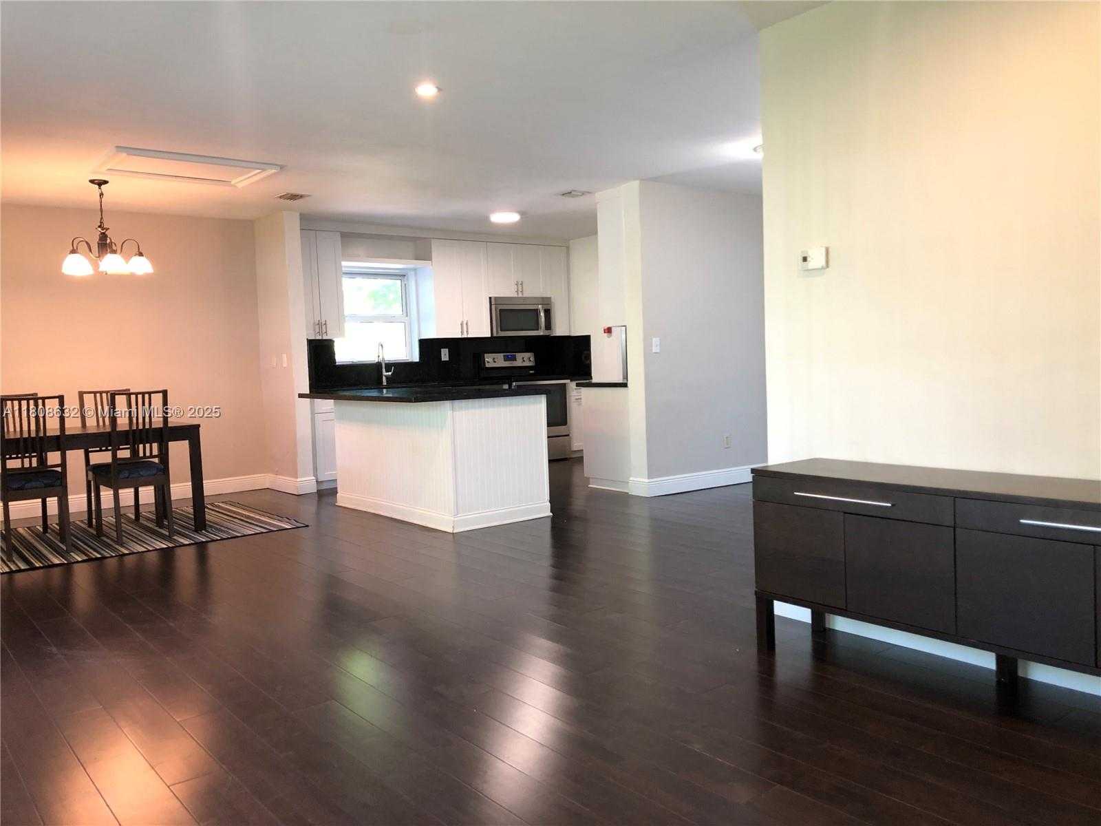 Small Image of 11191 SOUTH WEST 63RD TER, Miami Number 6