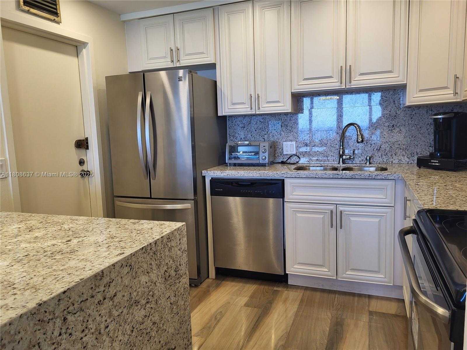 Small Image of 2101 SOUTH OCEAN DR #1002, Hollywood Number 12
