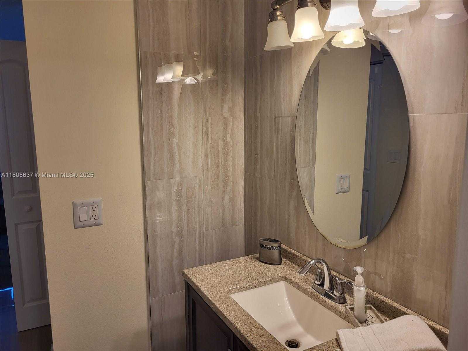 Small Image of 2101 SOUTH OCEAN DR #1002, Hollywood Number 17