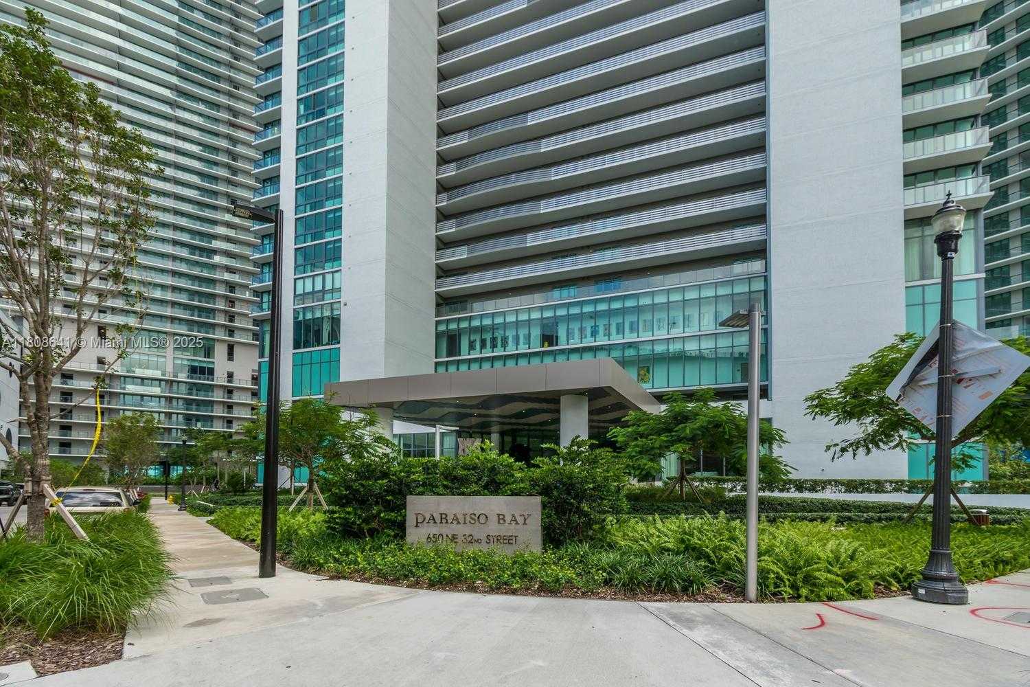 Small Image of 650 NORTH EAST 32ND ST #805, Miami Number 3