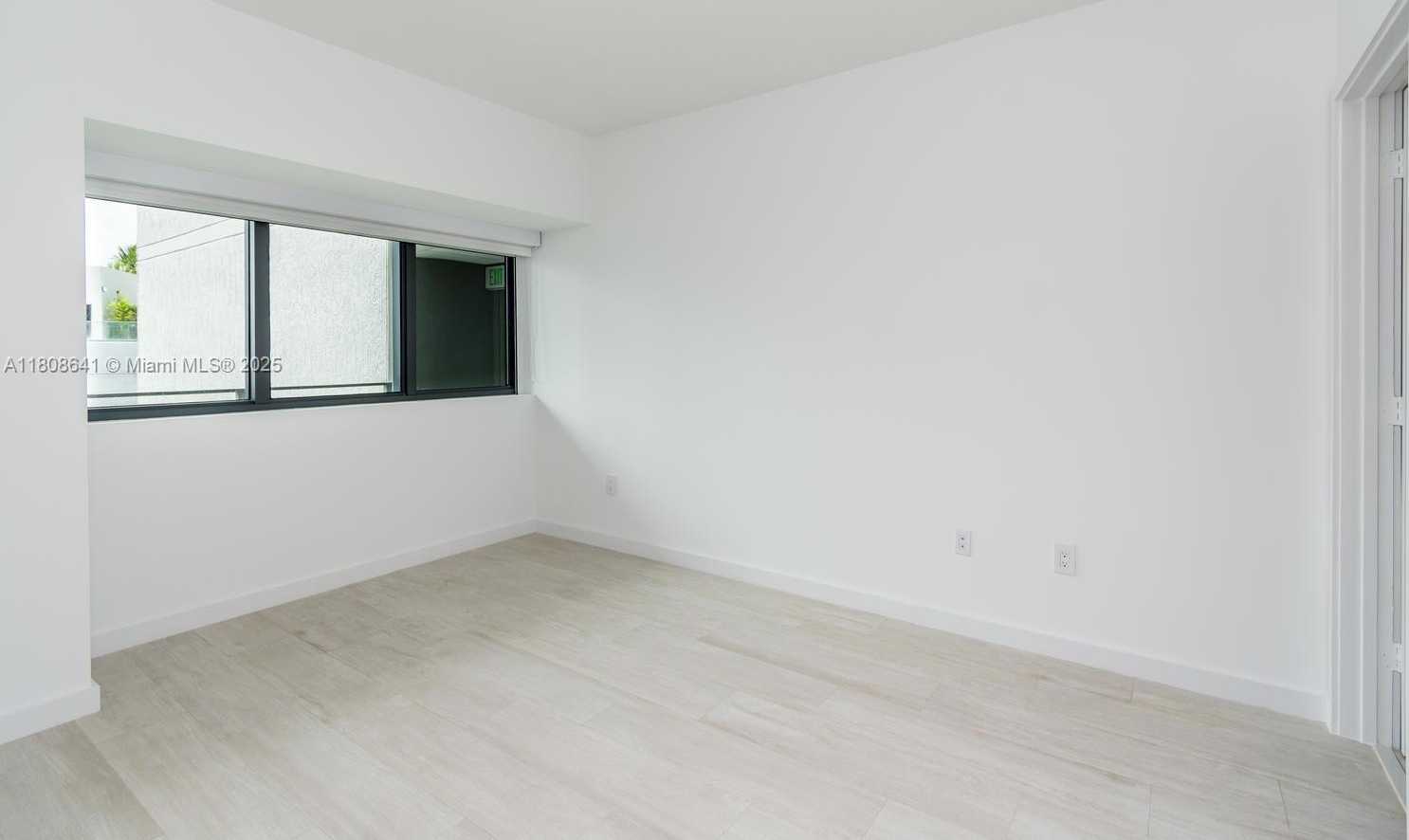 Small Image of 650 NORTH EAST 32ND ST #805, Miami Number 34