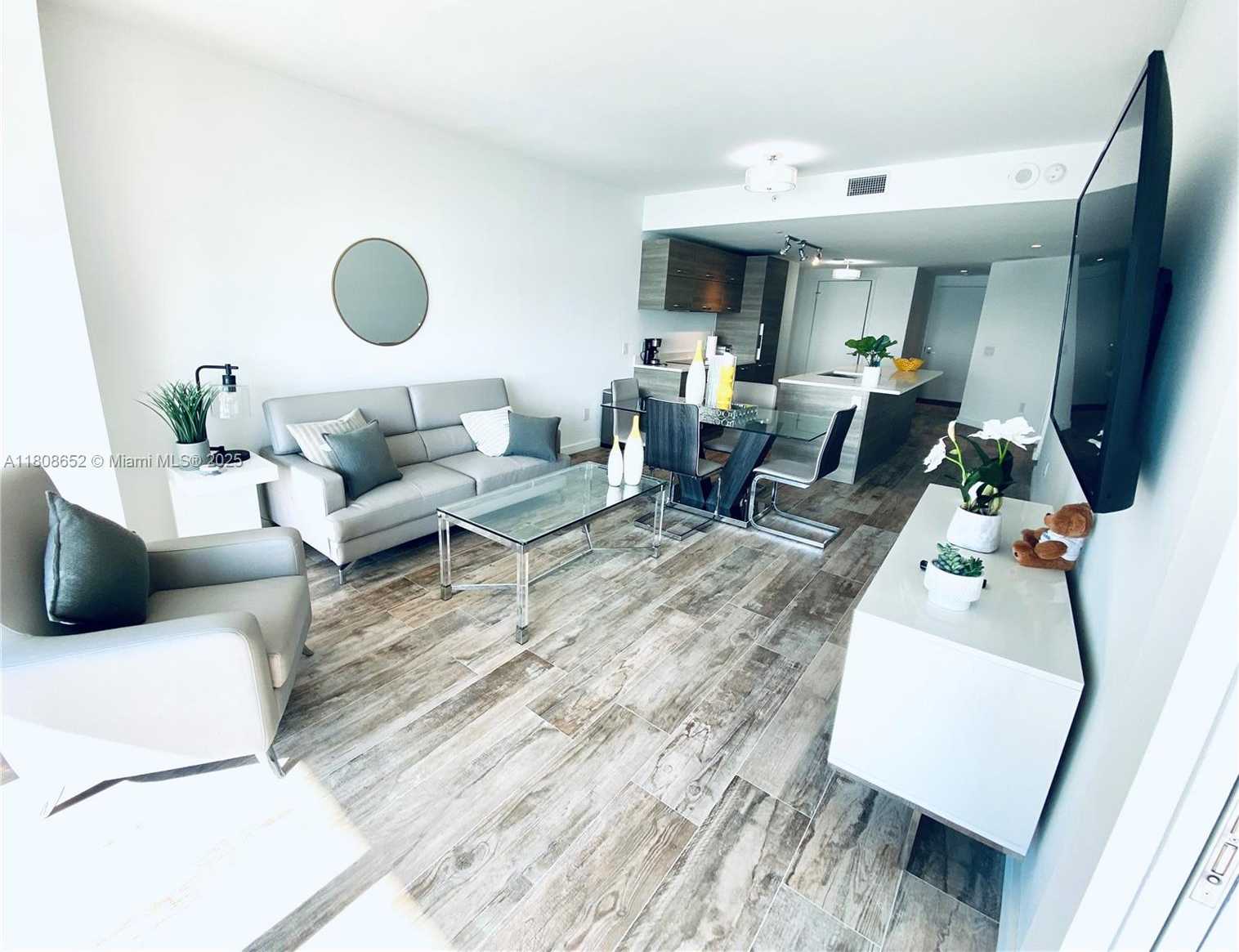 Small Image of 650 NORTH EAST 32ND ST #4605, Miami Number 3
