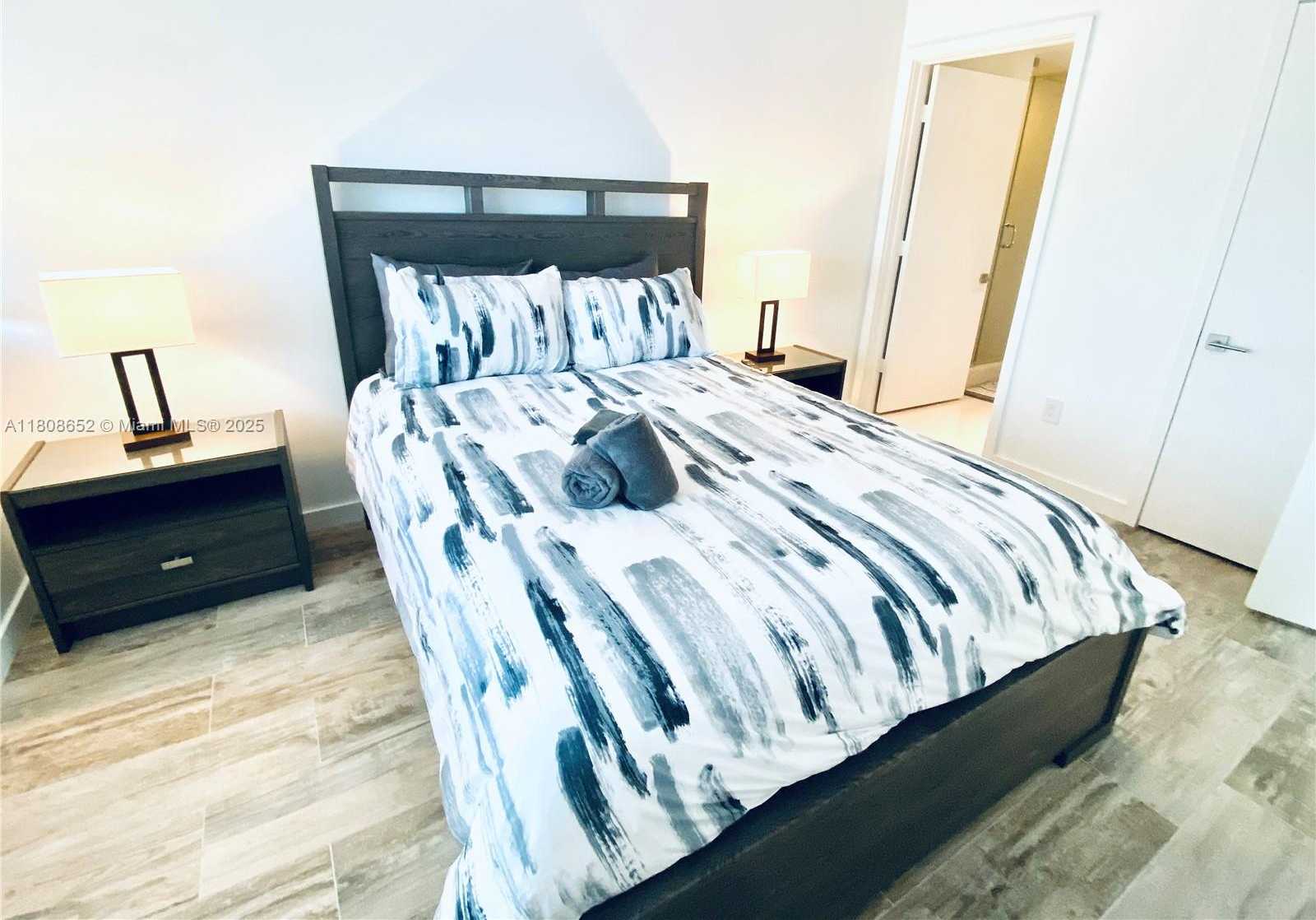 Small Image of 650 NORTH EAST 32ND ST #4605, Miami Number 37