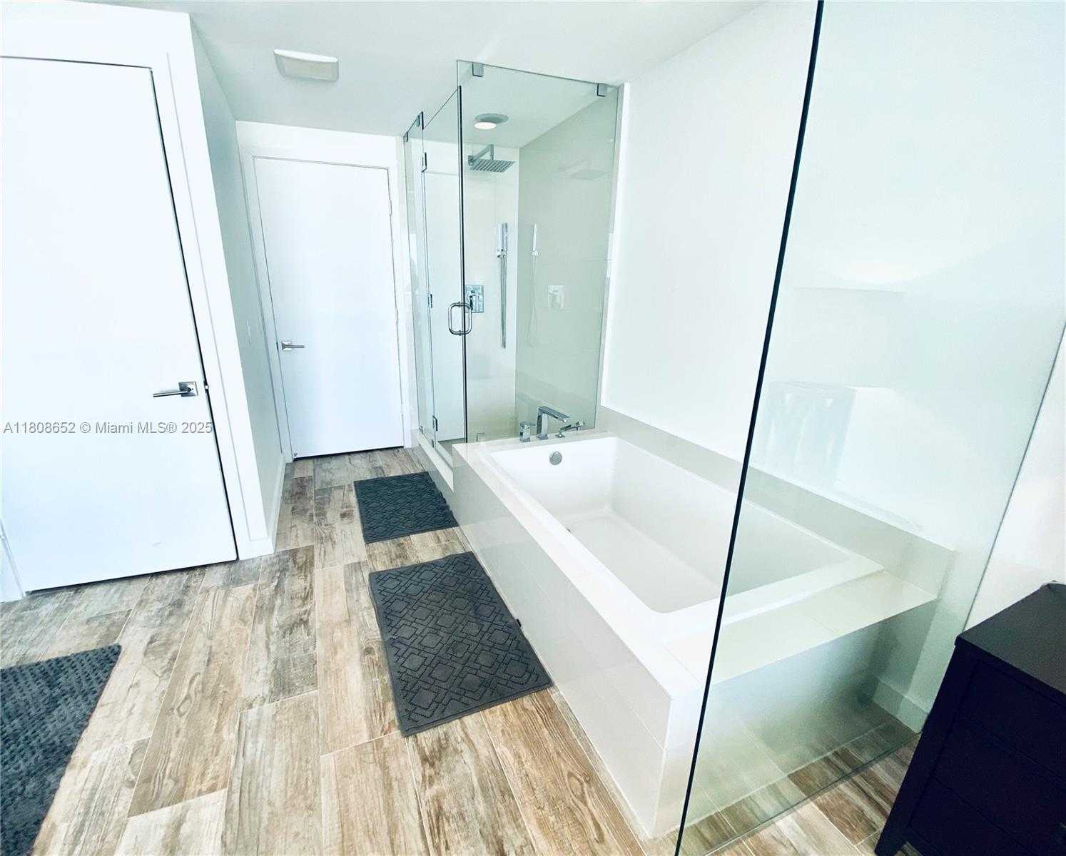 Small Image of 650 NORTH EAST 32ND ST #4605, Miami Number 43