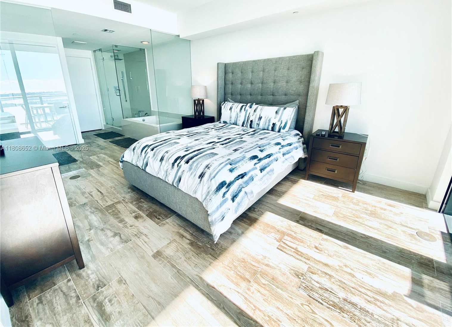 Small Image of 650 NORTH EAST 32ND ST #4605, Miami Number 45