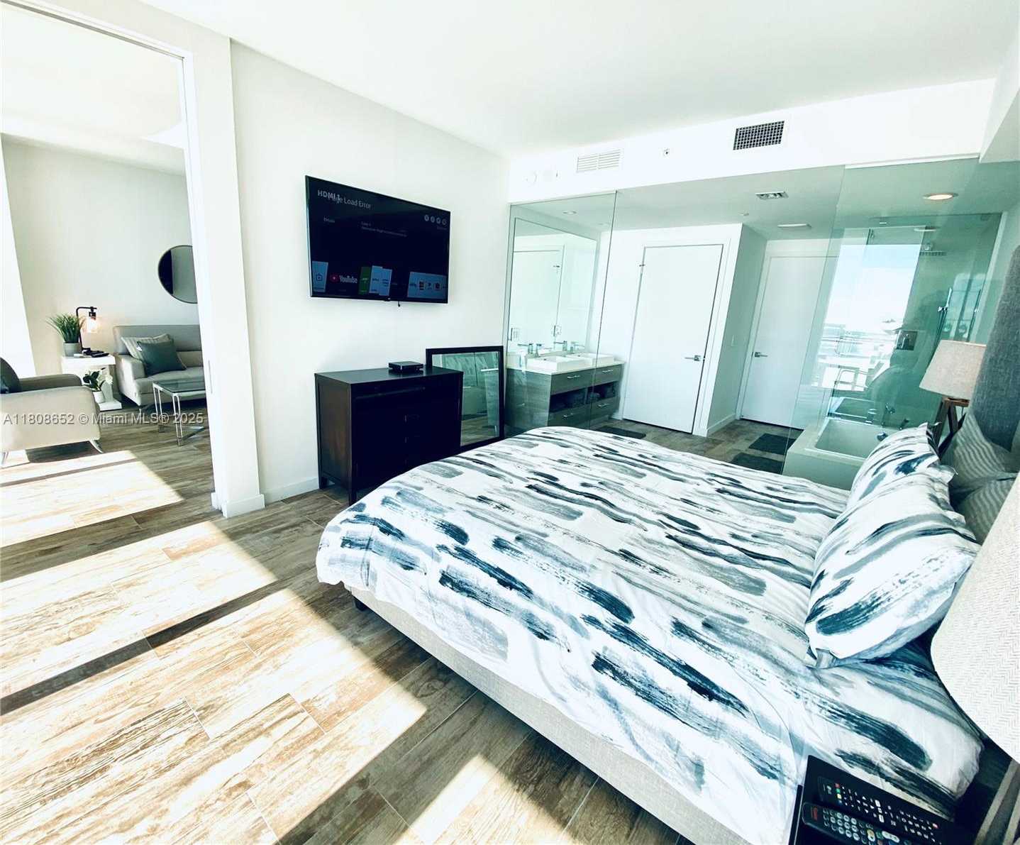 Small Image of 650 NORTH EAST 32ND ST #4605, Miami Number 46