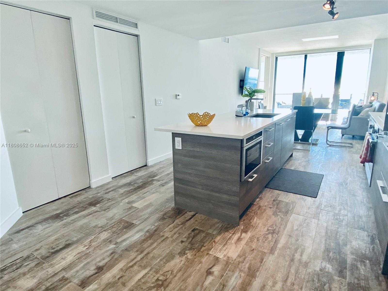 Small Image of 650 NORTH EAST 32ND ST #4605, Miami Number 53