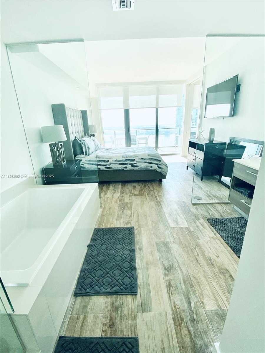 Small Image of 650 NORTH EAST 32ND ST #4605, Miami Number 7