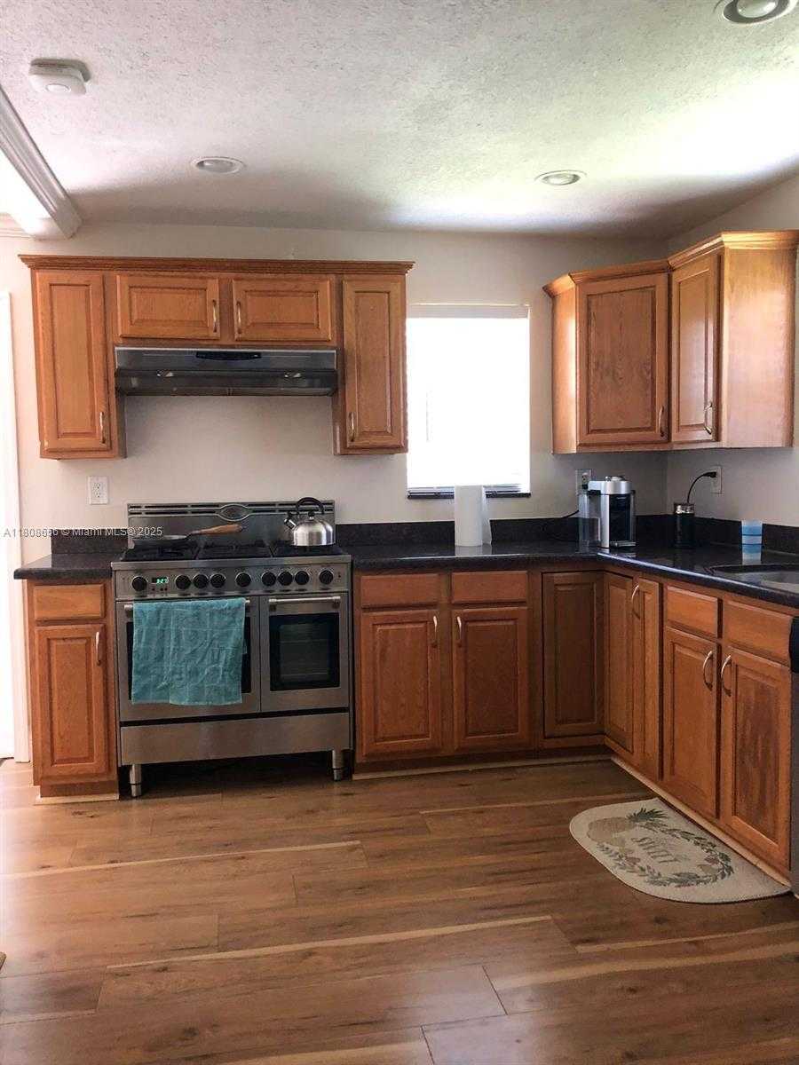 Small Image of 1538 FUNSTON ST, Hollywood Number 11