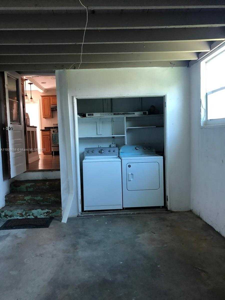 Small Image of 1538 FUNSTON ST, Hollywood Number 19