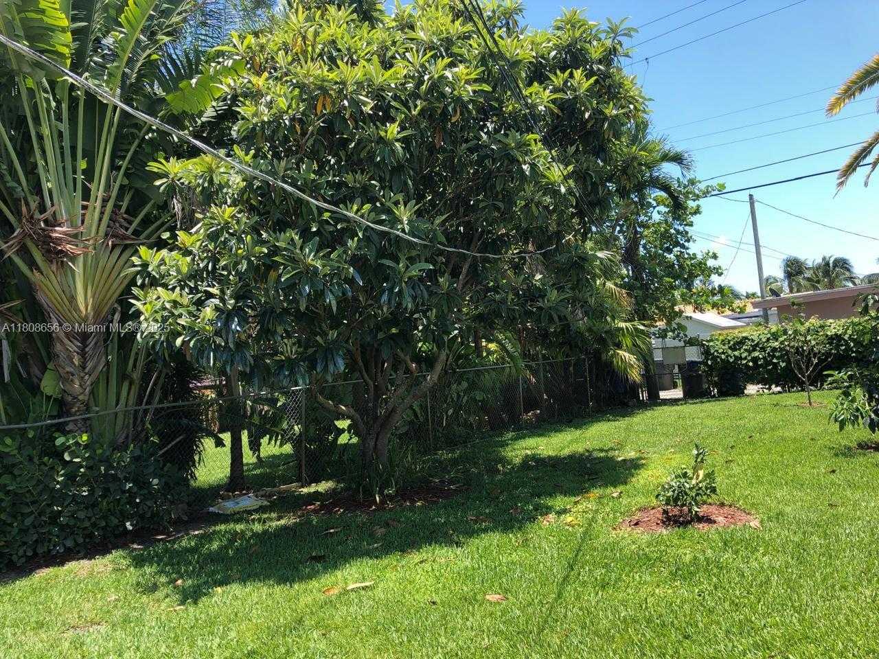 Small Image of 1538 FUNSTON ST, Hollywood Number 6