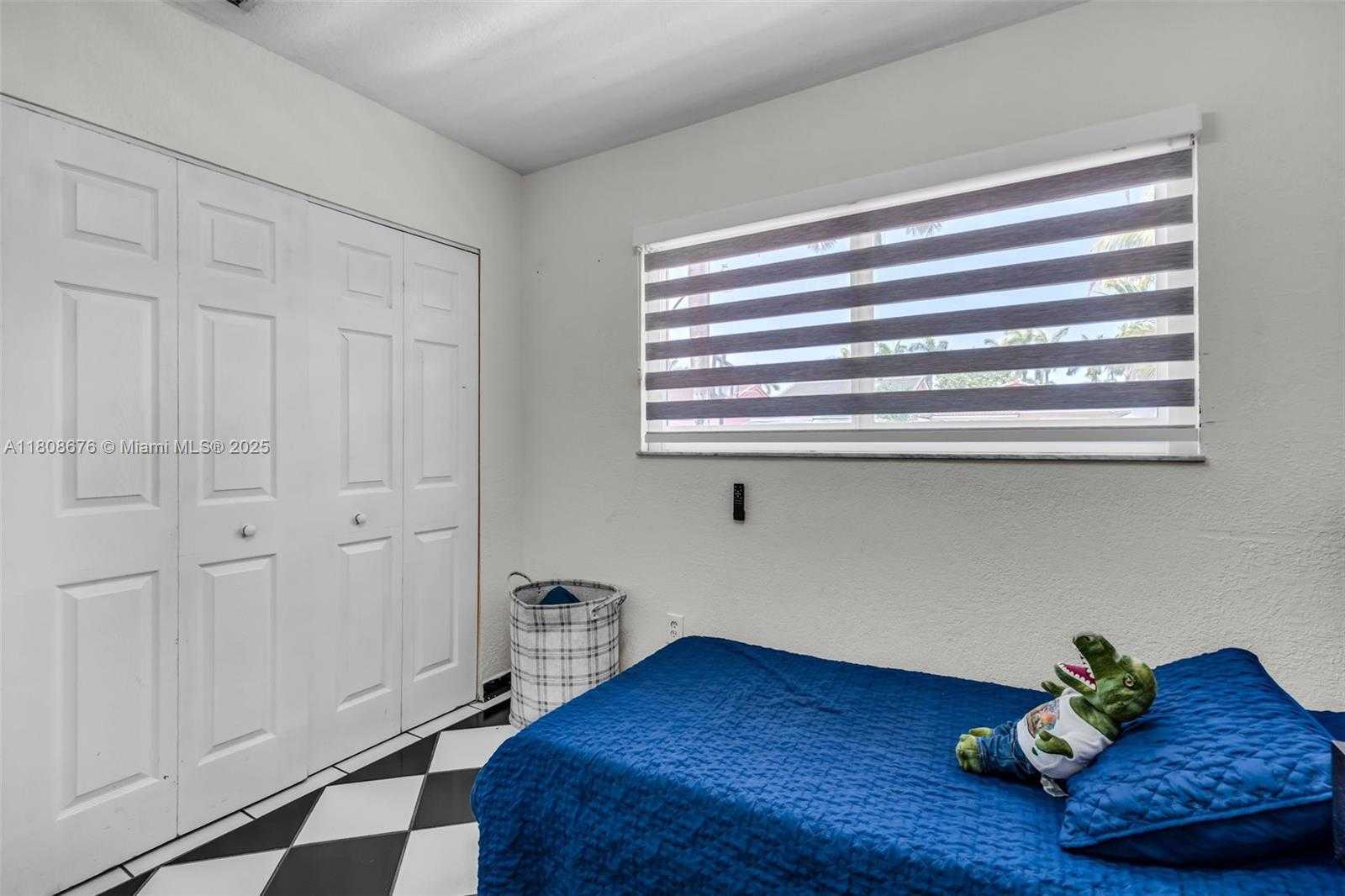 Small Image of 11562 NORTH WEST 87TH PL, Hialeah Gardens Number 17