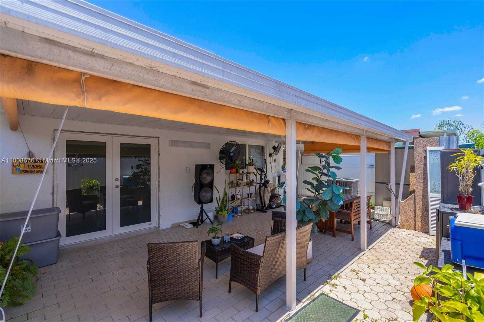 Small Image of 11562 NORTH WEST 87TH PL, Hialeah Gardens Number 20