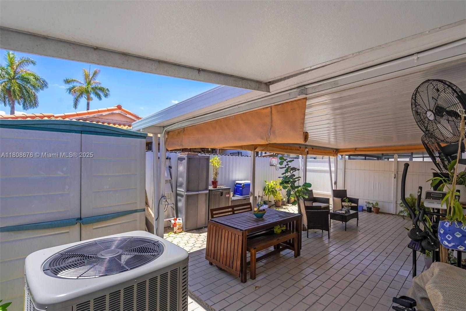 Small Image of 11562 NORTH WEST 87TH PL, Hialeah Gardens Number 21