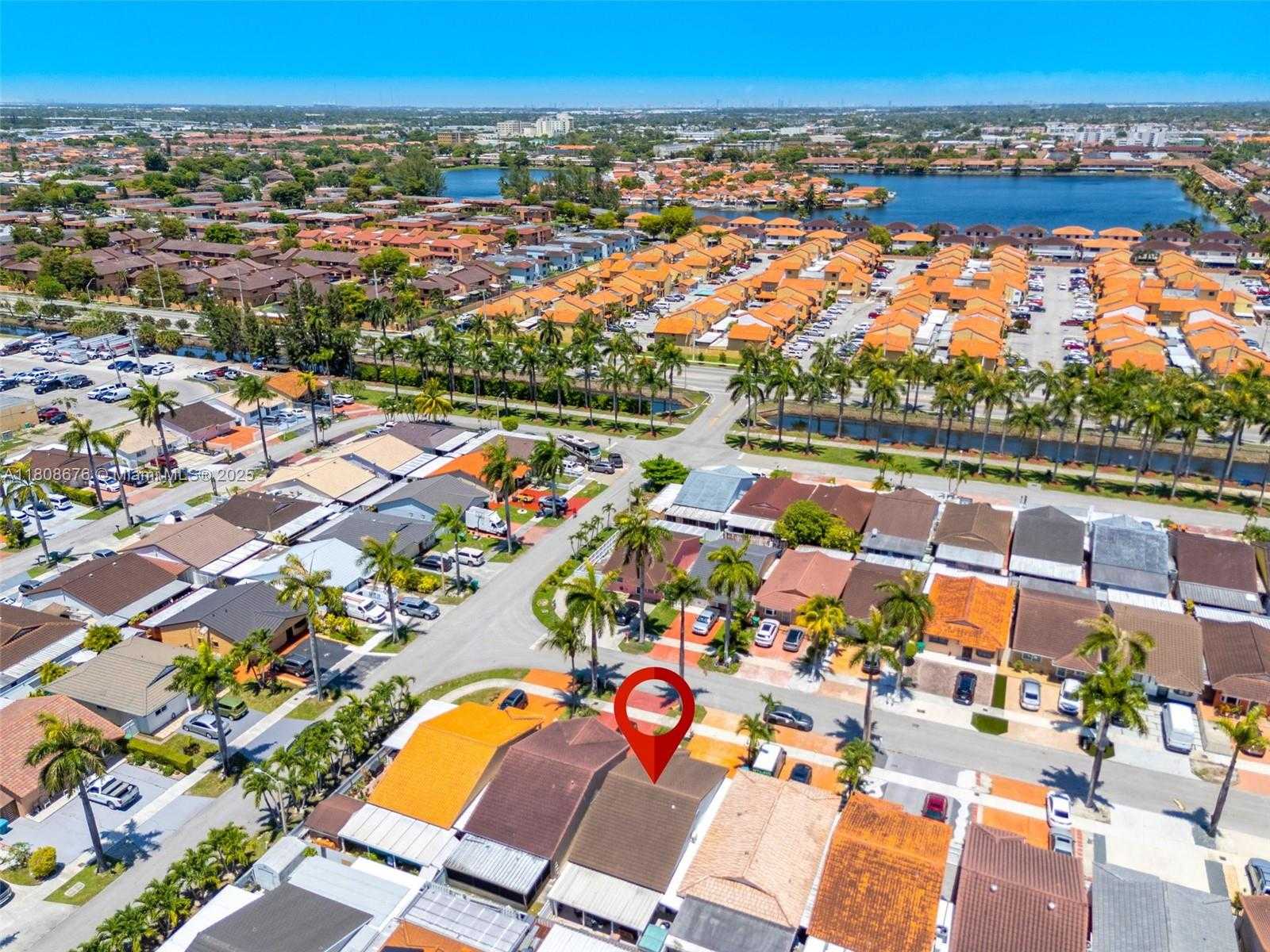 Small Image of 11562 NORTH WEST 87TH PL, Hialeah Gardens Number 23