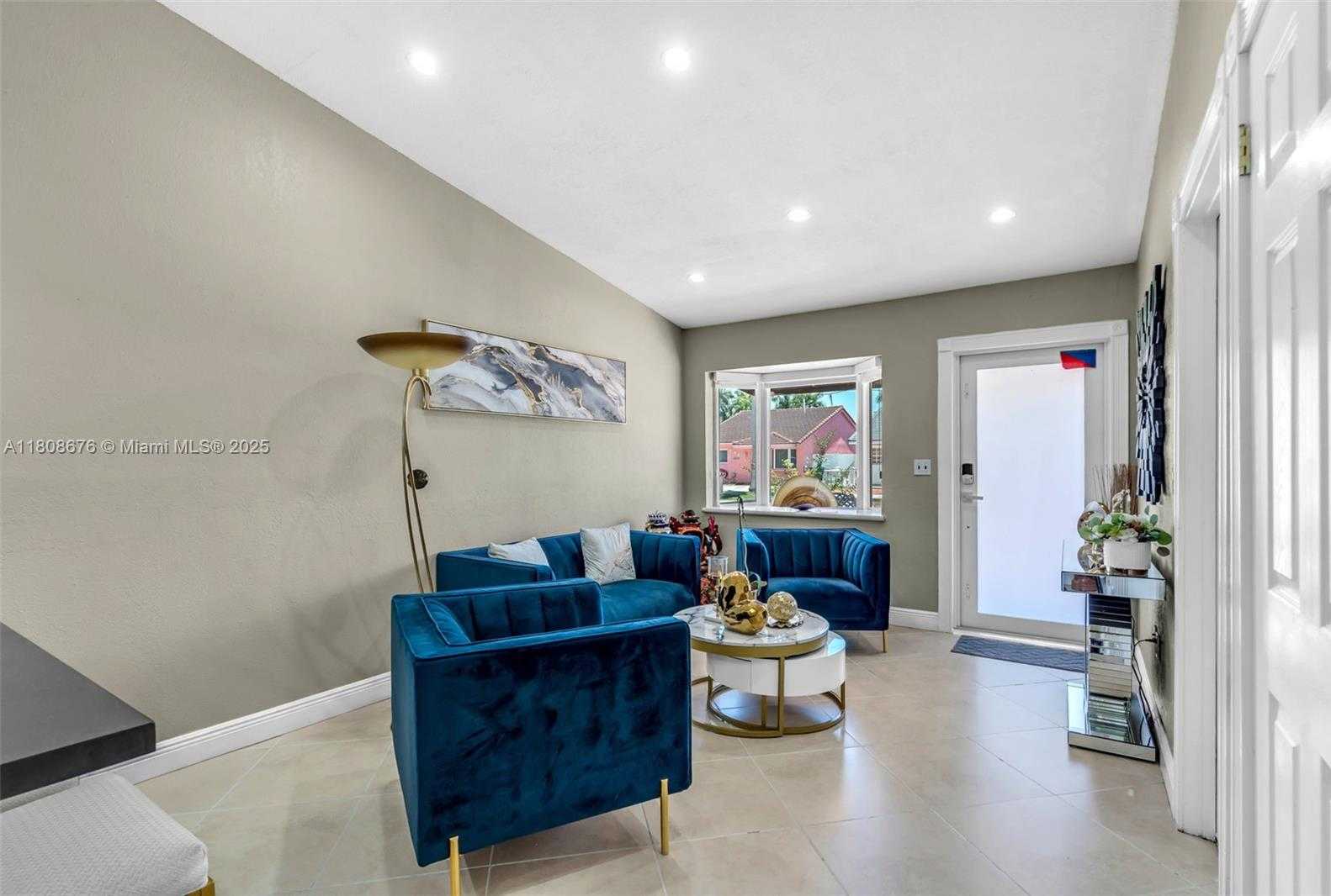 Small Image of 11562 NORTH WEST 87TH PL, Hialeah Gardens Number 5
